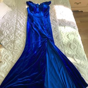 BLUE VELVET DRESS 👗